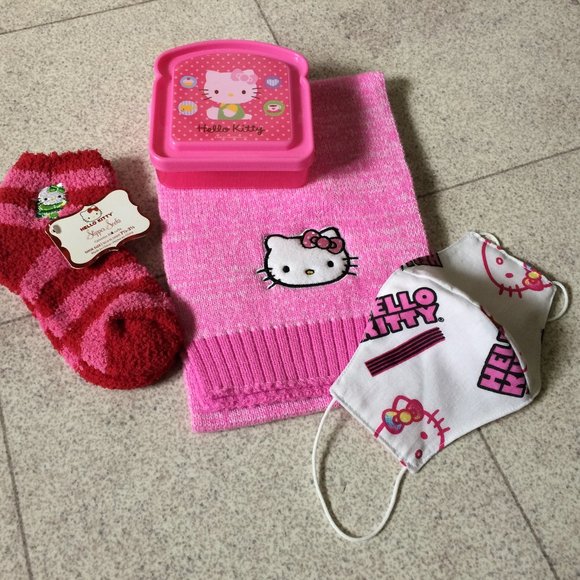 Hello Kitty Other - HELLO KITTY Scarf,Socks,Mask & Sandwich container